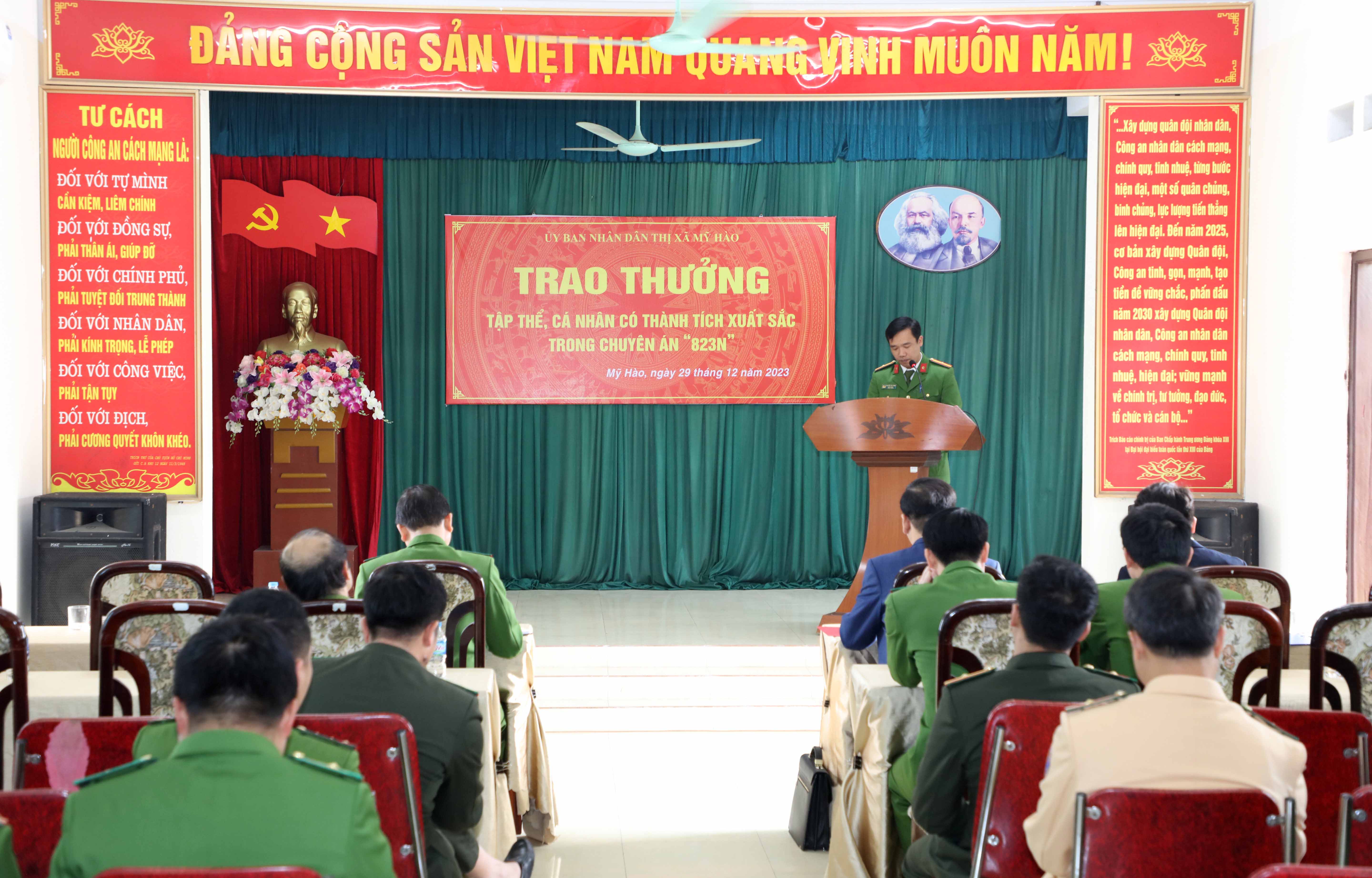 Toàn cảnh Lễ trao thưởng