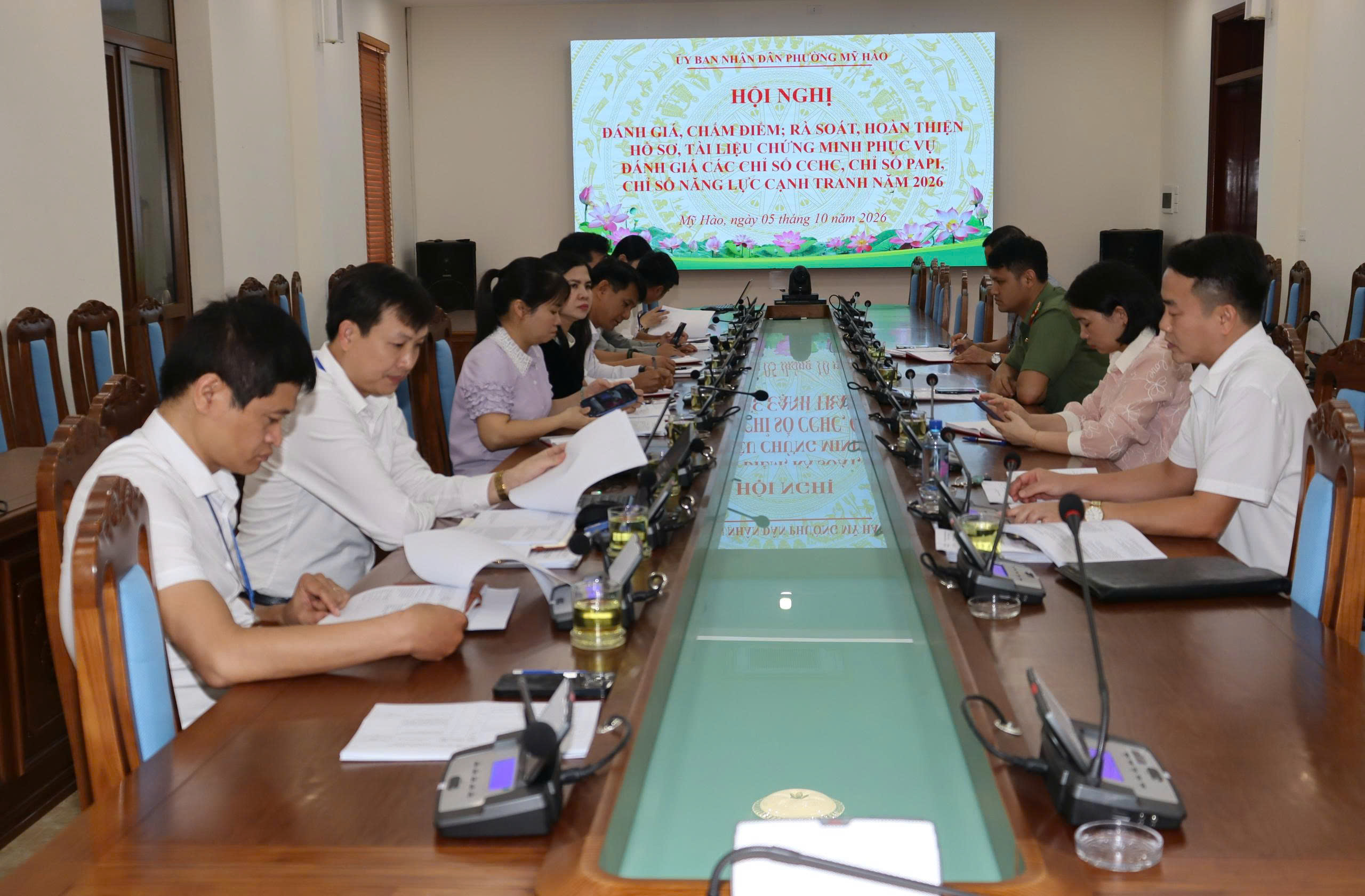 Hội nghị đánh giá, chấm điểm; rà soát, hoàn thiện hồ sơ, tài liệu phục vụ đánh giá các chỉ số CCHC, PAPI, DDCI năm 2026