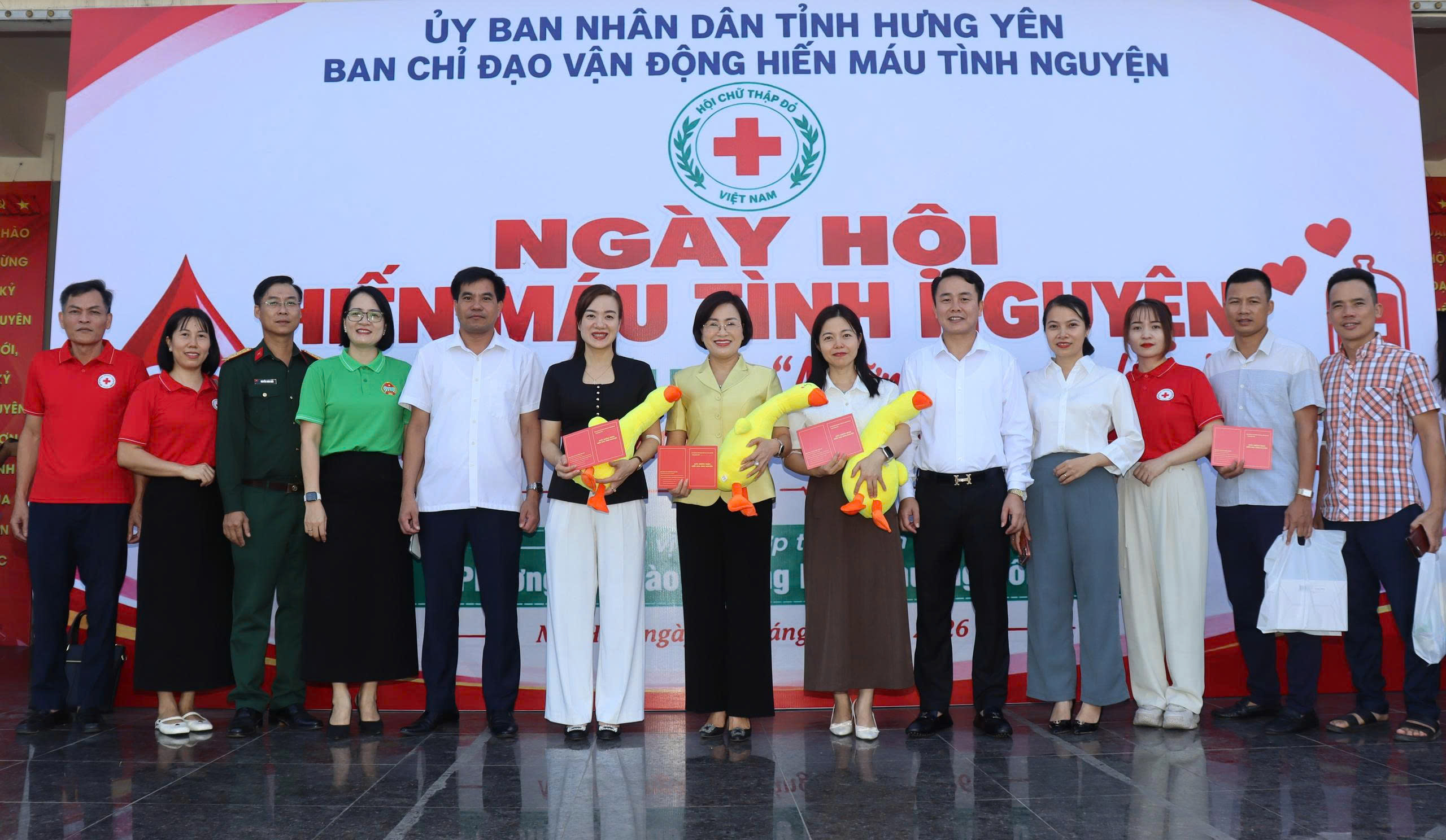 Trên 560 đơn vị máu nghĩa tình từ Ngày hội hiến máu tình nguyện đợt 2 năm 2026 của ba phường Mỹ Hào, Đường Hào và Thượng Hồng