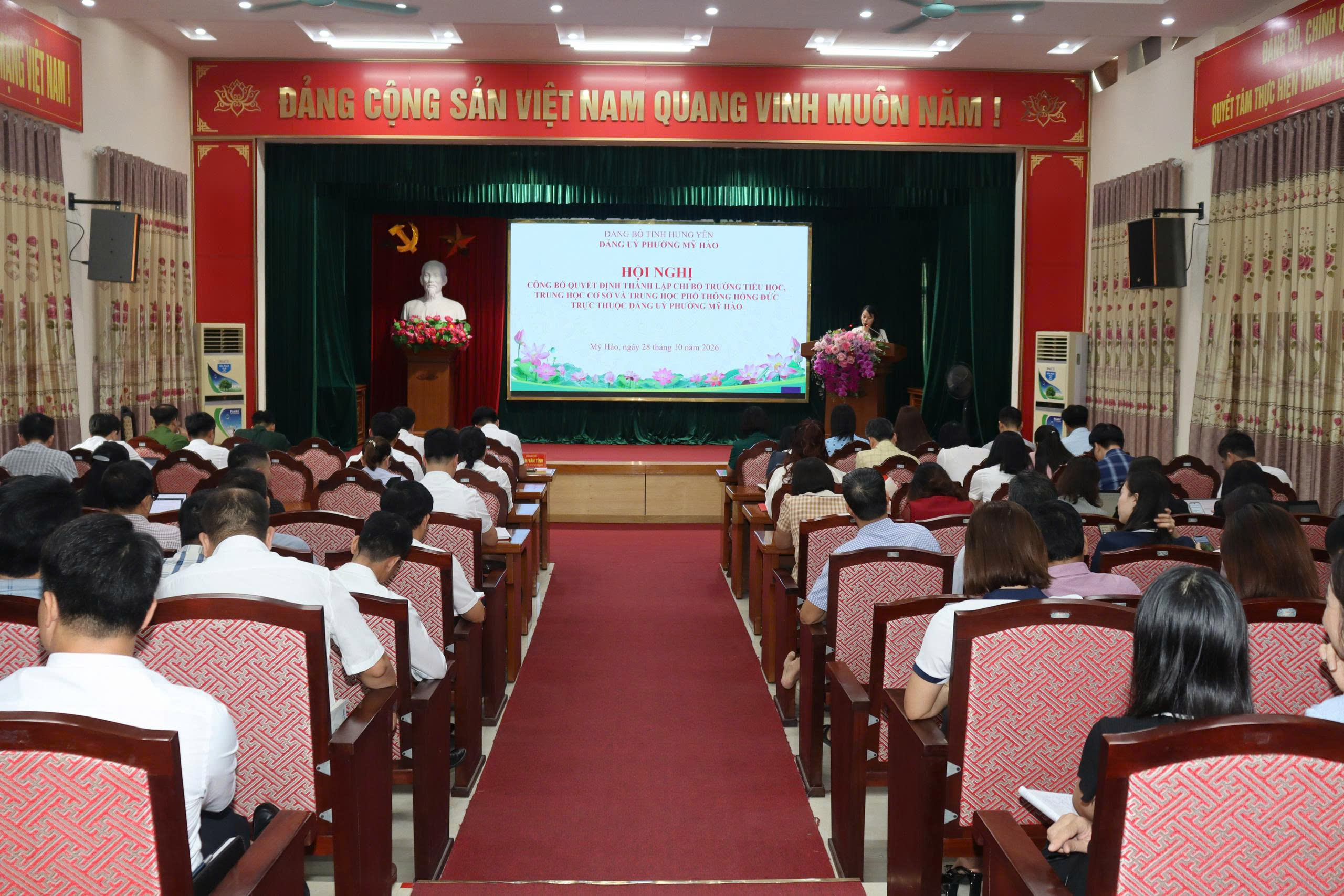 Đảng ủy phường Mỹ Hào giao ban các chi, đảng bộ trực thuộc, triển khai nhiệm vụ trọng tâm tháng 11 năm 2026